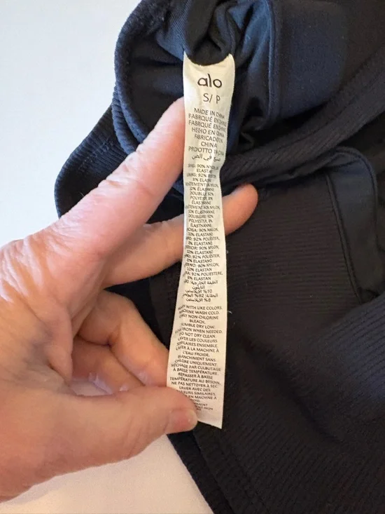 ALO Yoga Goddess Ribbed Dynamite crop tank black small - Picture 4 of 7